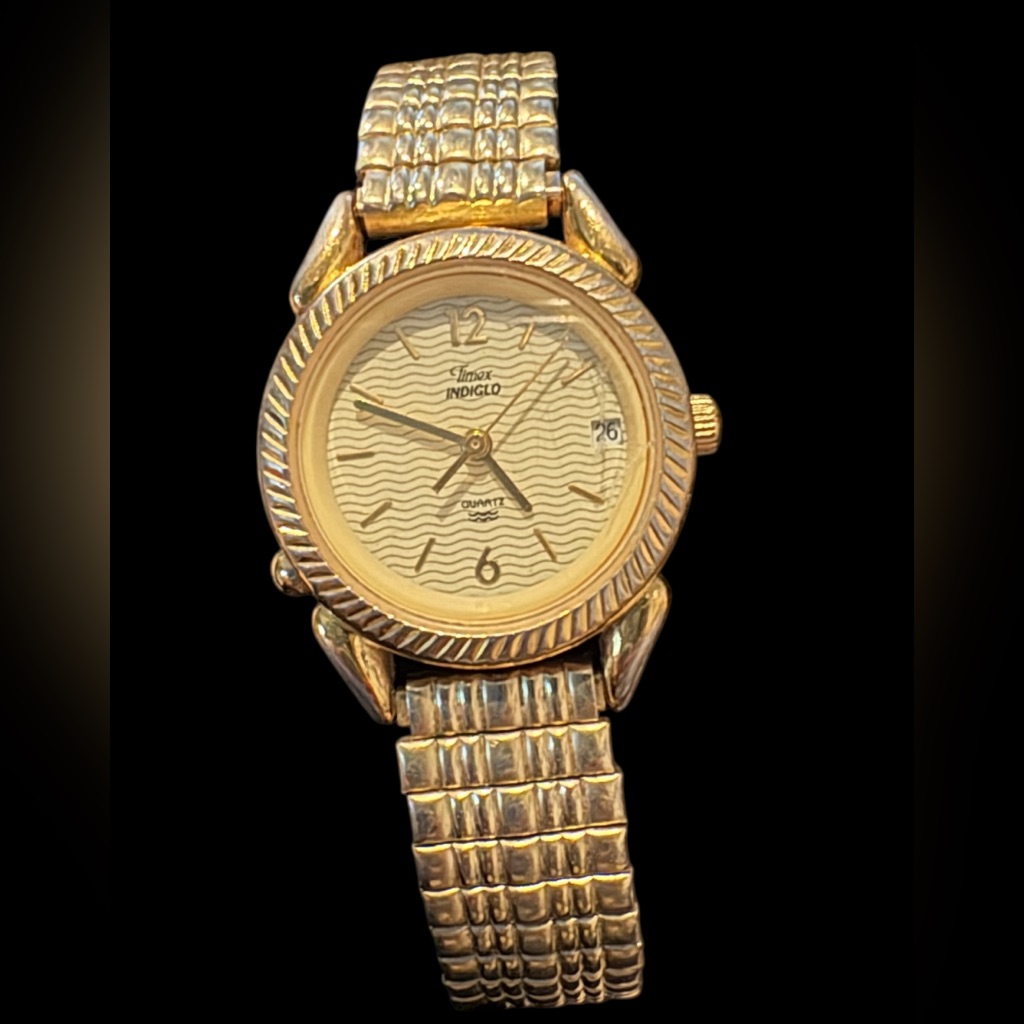 Timex Gold Indiglo Watch With Textured Band And Date Window